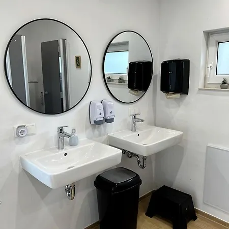 Campismo de Luxo Incredible Nature Camp Ideal For Groups Or Big Family Retreats In Germany *